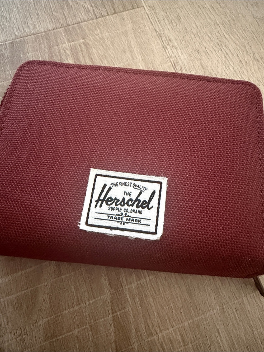 Herschel Roy Zip Wallet NWOT Burgundy Canvas Unisex - Picture 4 of 5